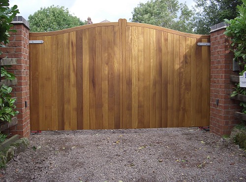 Wooden Electric Gates Leeds